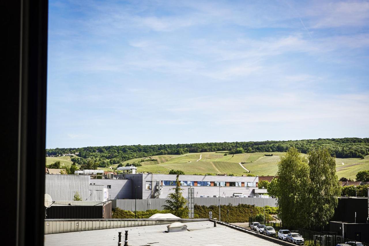 Logis Bagatelle - 51530 Dizy Hotel Exterior photo